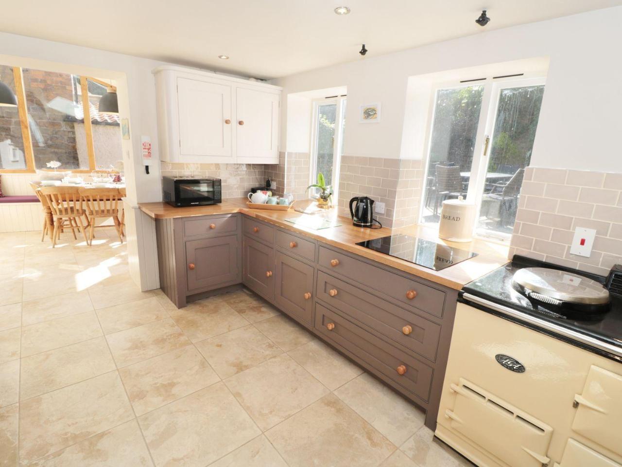Villa Pear Tree House Whitby Exterior foto